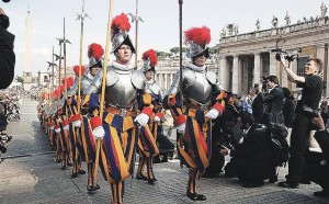 King & Country Leaflet Protecting the Pope Swiss Guard 2 Pages 2016